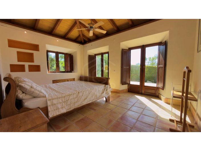 Image No.29-3 Bed House for sale