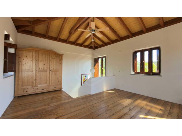 Image No.32-3 Bed House for sale
