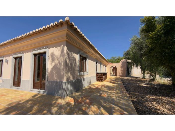 Image No.37-3 Bed House for sale