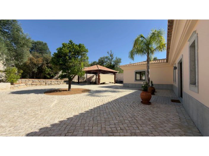 Image No.41-3 Bed House for sale