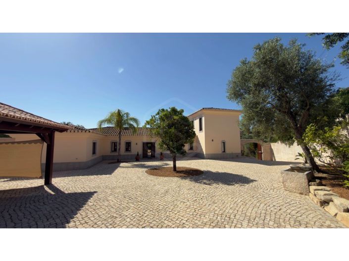 Image No.42-3 Bed House for sale