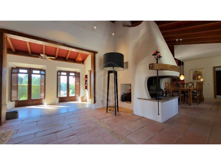 Image No.8-3 Bed House for sale