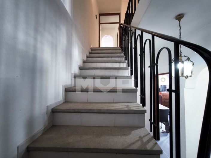 Image No.12-6 Bed House for sale