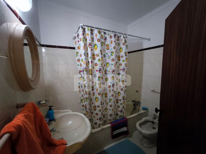 Image No.14-6 Bed House for sale