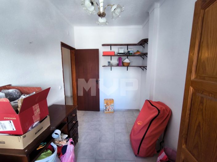 Image No.21-6 Bed House for sale