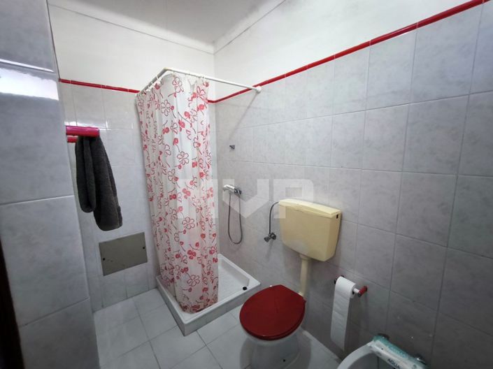 Image No.27-6 Bed House for sale