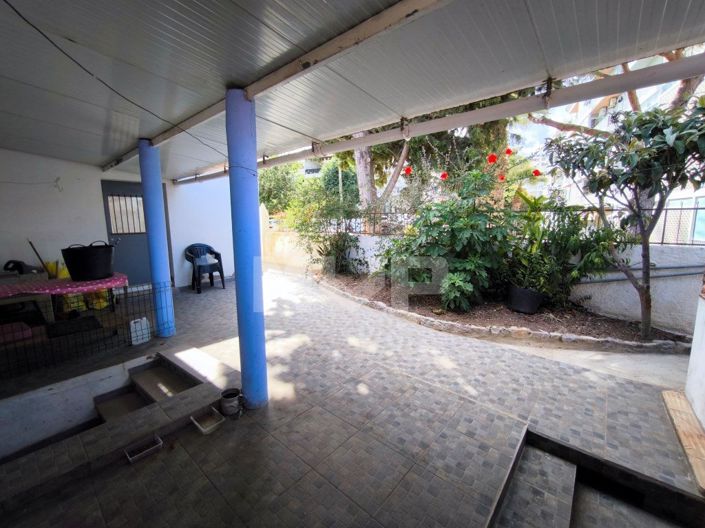 Image No.29-6 Bed House for sale