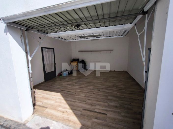 Image No.35-6 Bed House for sale