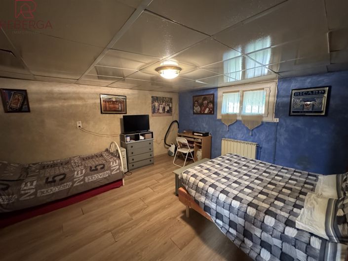 Image No.17-4 Bed House for sale