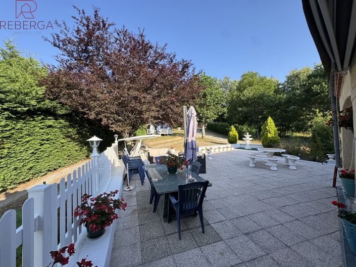 Image No.3-4 Bed House for sale