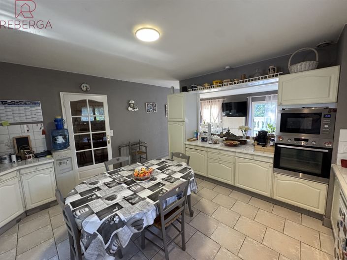Image No.7-4 Bed House for sale