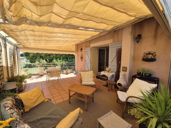 Image No.17-4 Bed House for sale