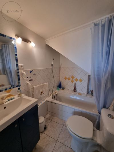 Image No.19-4 Bed House for sale