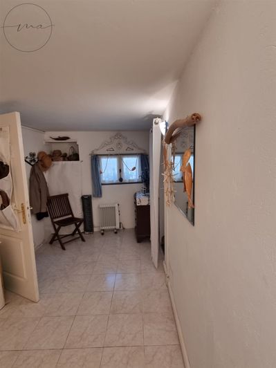 Image No.21-4 Bed House for sale