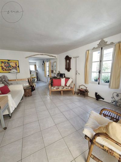 Image No.5-4 Bed House for sale