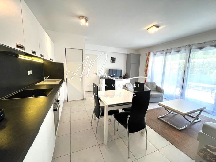 Image No.2-Appartement de 1 chambre à vendre à Cavalaire-sur-Mer