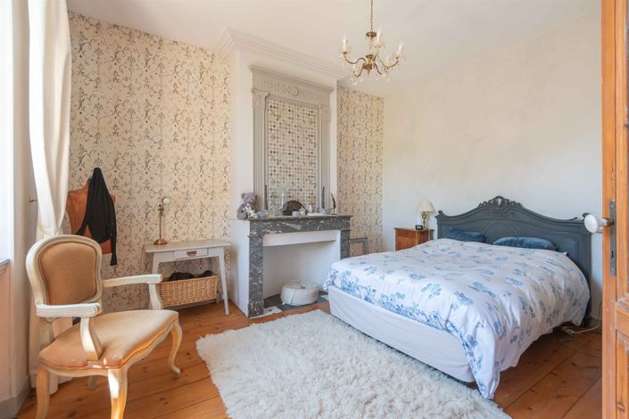 Image No.17-4 Bed House for sale
