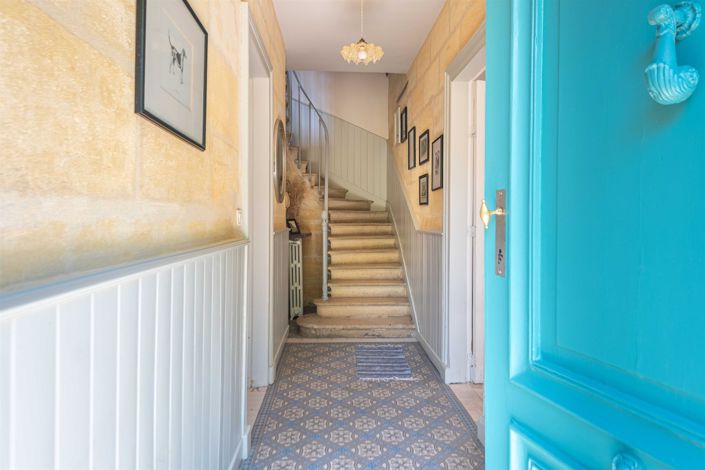 Image No.6-4 Bed House for sale