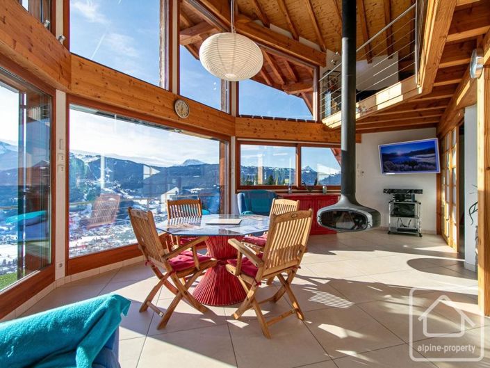Image No.2-7 Bed Property for sale