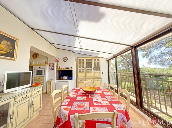 Image No.10-4 Bed House for sale