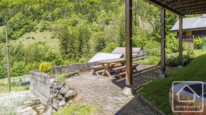 Image No.40-3 Bed Property for sale