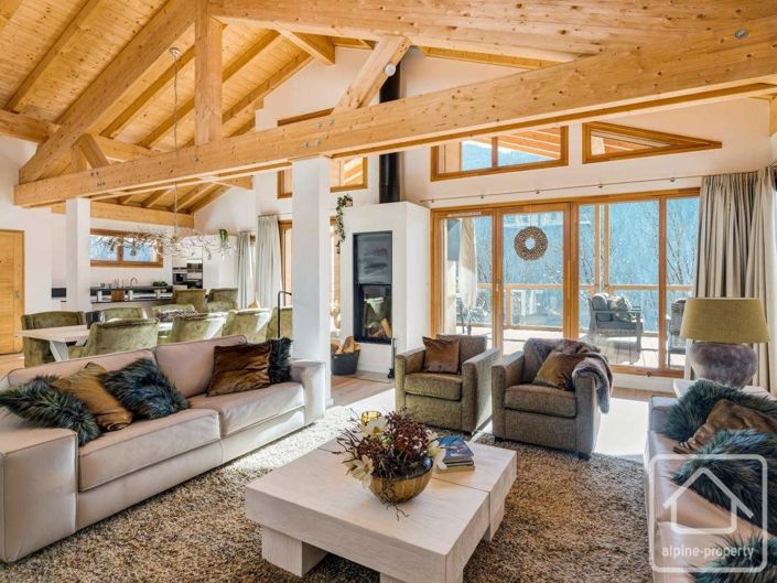 Image No.3-6 Bed Property for sale