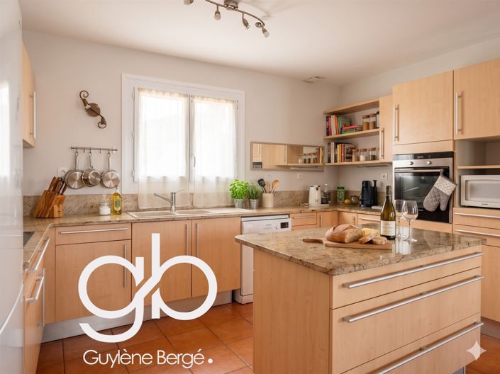 Image No.4-4 Bed House for sale