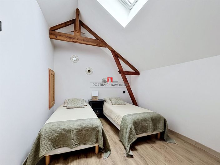 Image No.6-8 Bed Property for sale