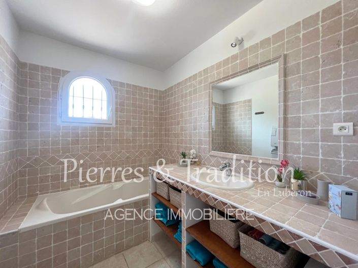 Image No.9-4 Bed House for sale
