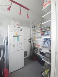 acwj9v8jegdq31y98