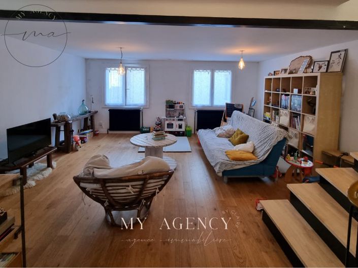 Image No.8-3 Bed House for sale