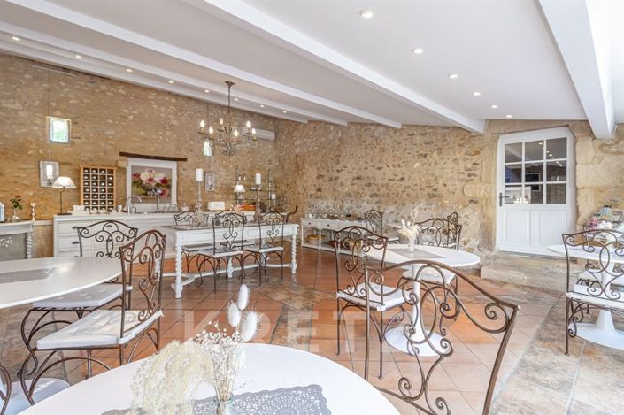 Image No.16-8 Bed House for sale