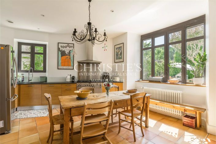 Image No.4-5 Bed House for sale