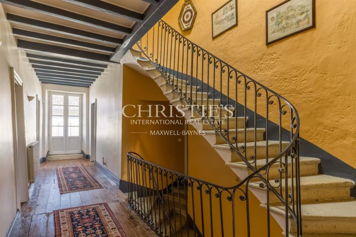 Image No.7-5 Bed House for sale