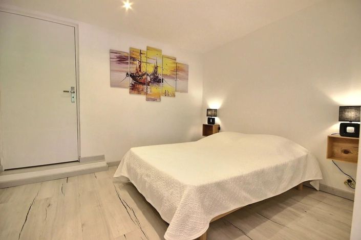 Image No.10-4 Bed House for sale