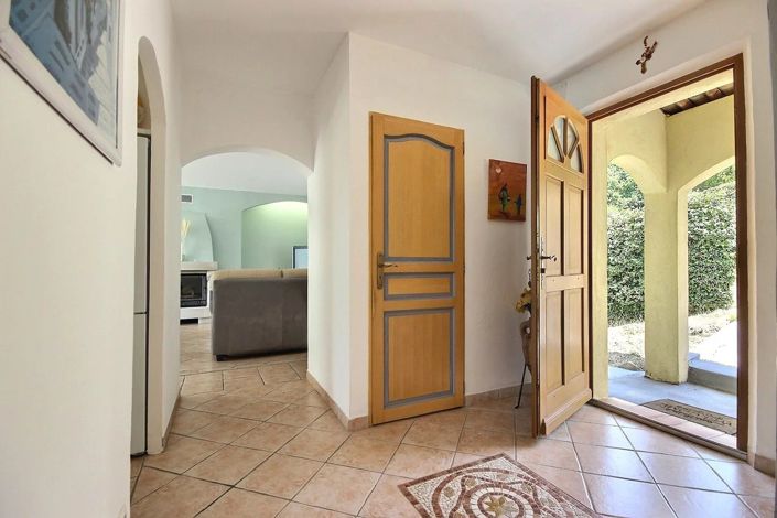 Image No.20-4 Bed House for sale