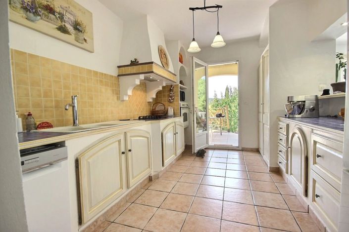 Image No.21-4 Bed House for sale