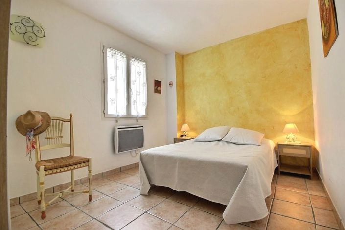 Image No.27-4 Bed House for sale