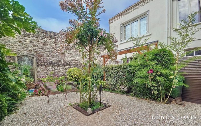 Image No.20-4 Bed House for sale