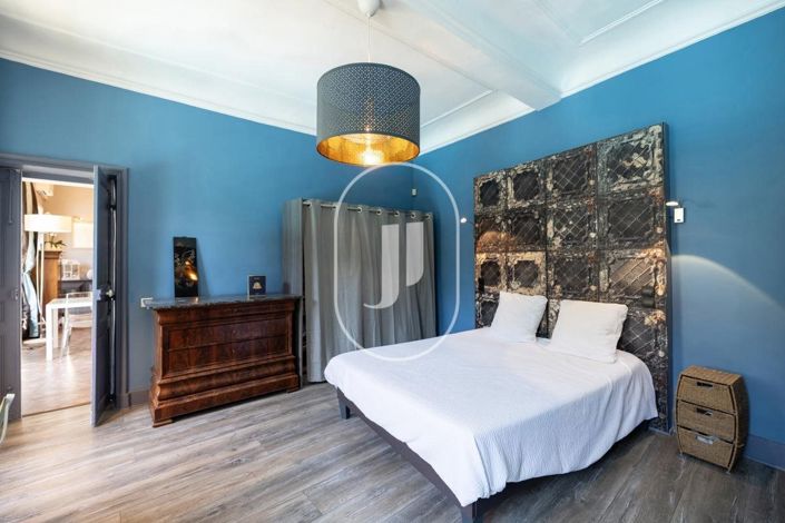 Image No.14-10 Bed House for sale
