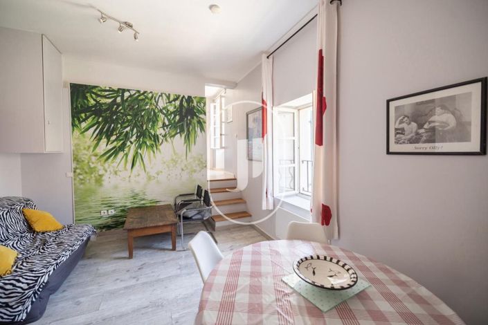 Image No.21-10 Bed House for sale