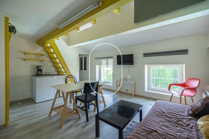 Image No.32-10 Bed House for sale