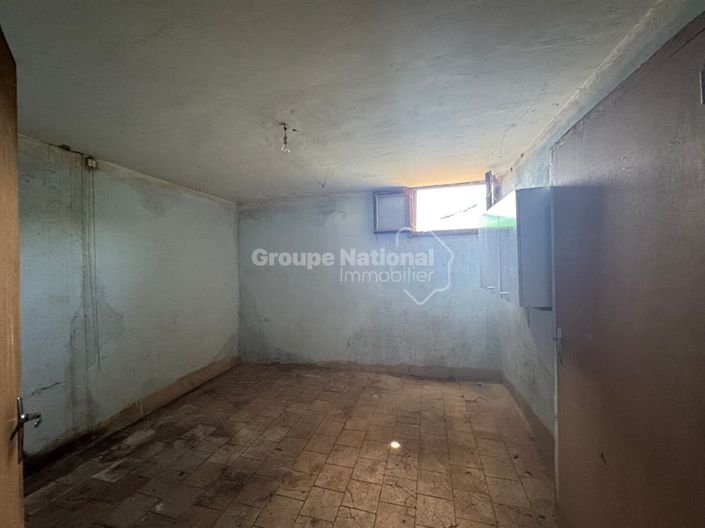 Image No.8-3 Bed House for sale