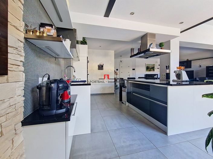 Image No.3-2 Bed House for sale
