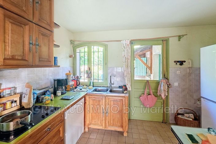 Image No.4-5 Bed House for sale