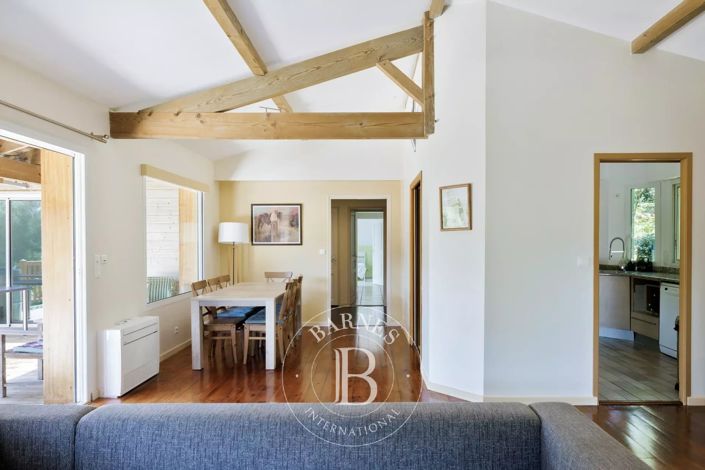 Image No.17-5 Bed House for sale