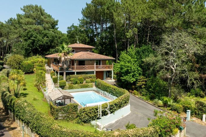 Image No.4-5 Bed House for sale