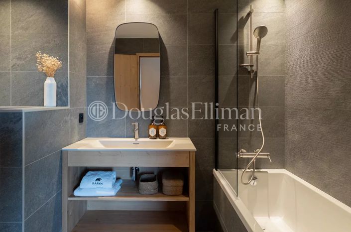Image No.8-6 Bed Apartment for sale
