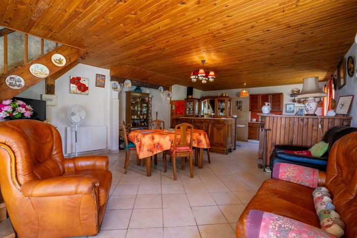 Image No.6-2 Bed House for sale
