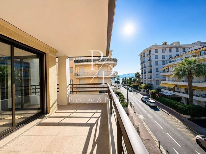 Image No.2-Appartement de 3 chambres à vendre à Cannes